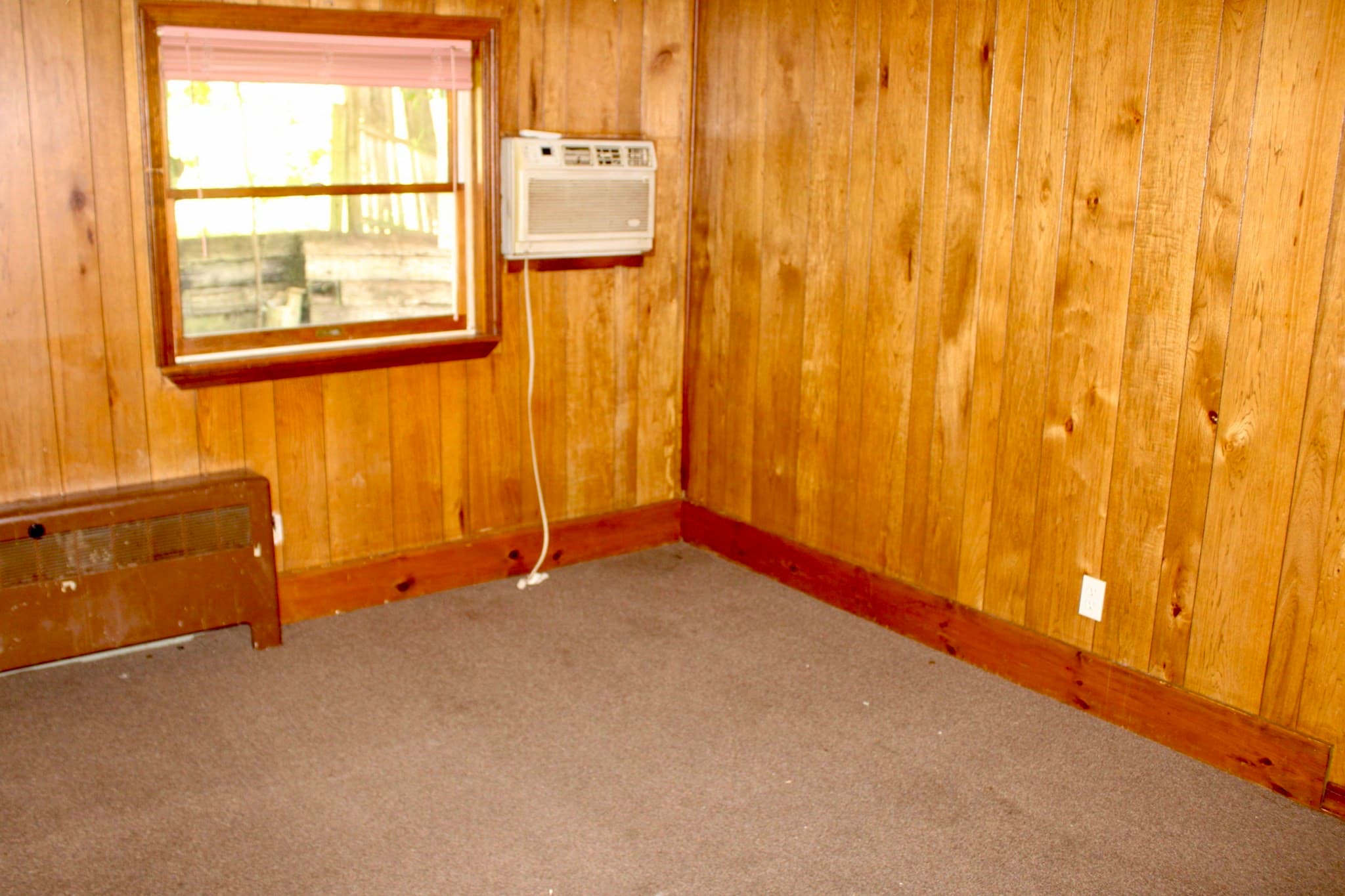 Single Family Residence at 87 Bellevue Dr East, Athol MA 01331, photo 13 of 21