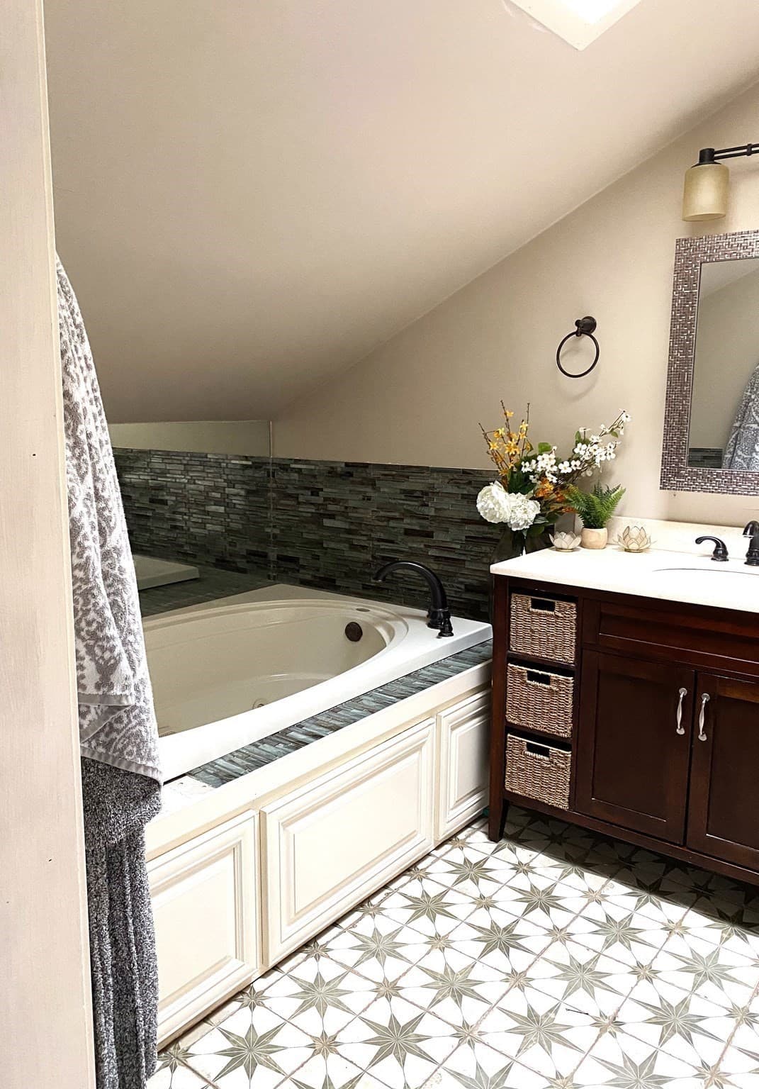 Single Family Residence at 151 Smead Hill Rd, Greenfield MA 01301, Greenfield, photo 6 of 13