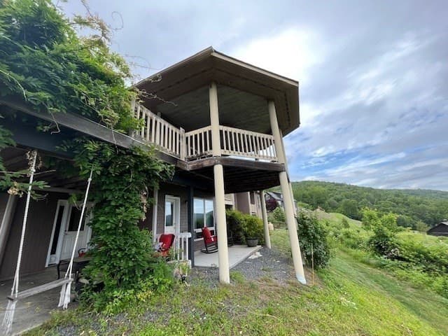 Single Family Residence at 151 Smead Hill Rd, Greenfield MA 01301, Greenfield, photo 11 of 13