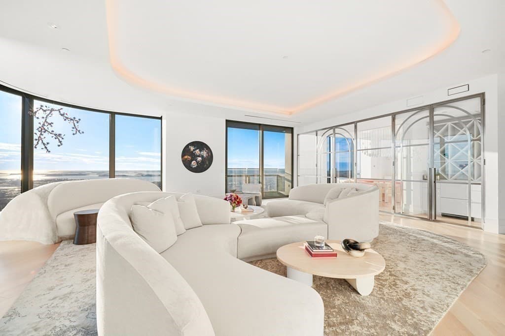 Condominium at 1 Dalton St, Boston MA 02199, Boston, photo 6 of 28