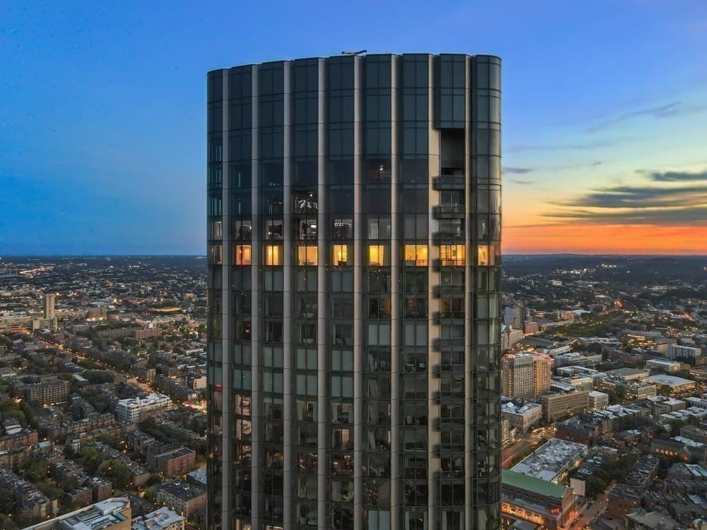 Condominium at 1 Dalton St, Boston MA 02199, Boston, photo 28 of 28