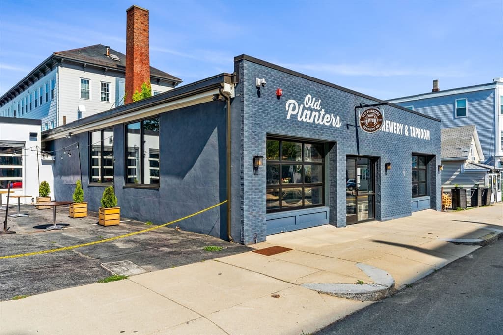Business Opportunity at 232 Rantoul St, Beverly MA 01915, Beverly, photo 3 of 35