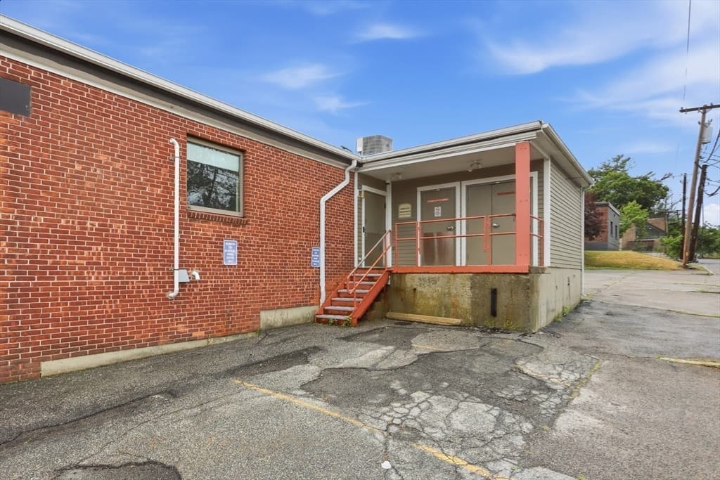 180 Bear Hill Road, Waltham MA 02451 photo 6