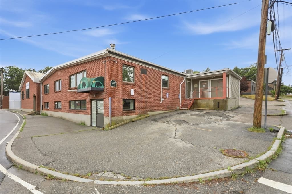 180 Bear Hill Road, Waltham MA 02451 photo 5