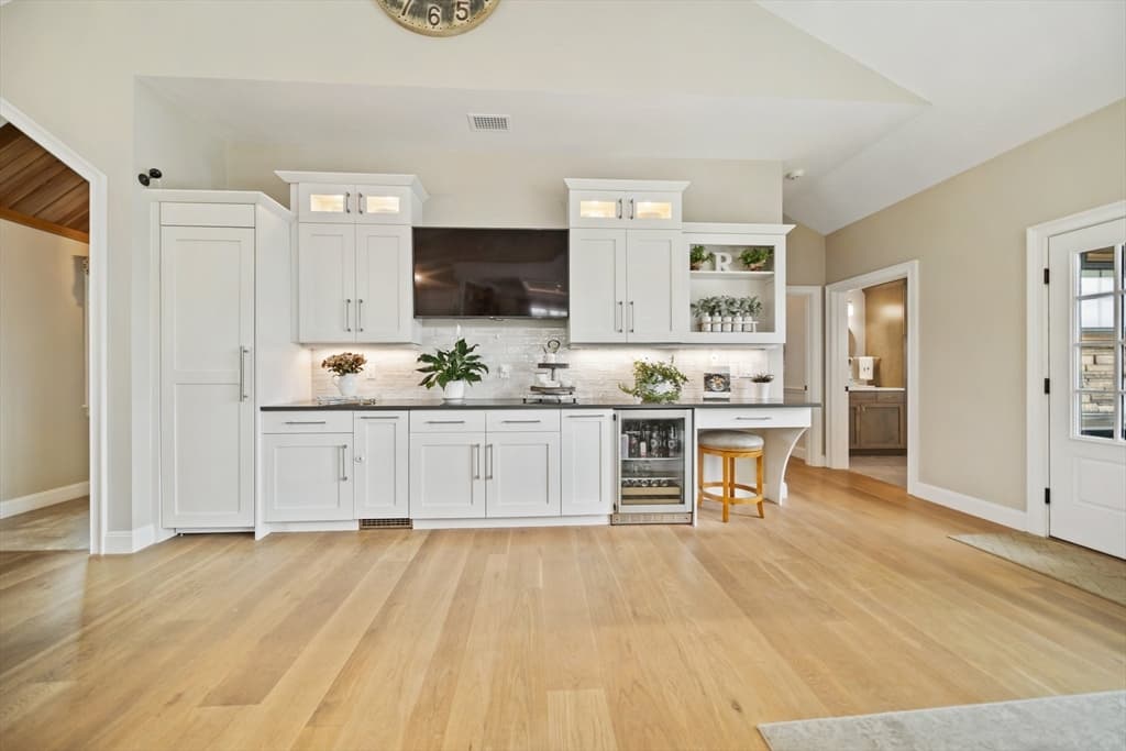 Single Family Residence at 17 Chestnut Lane, Littleton MA 01460, Littleton, photo 8 of 42