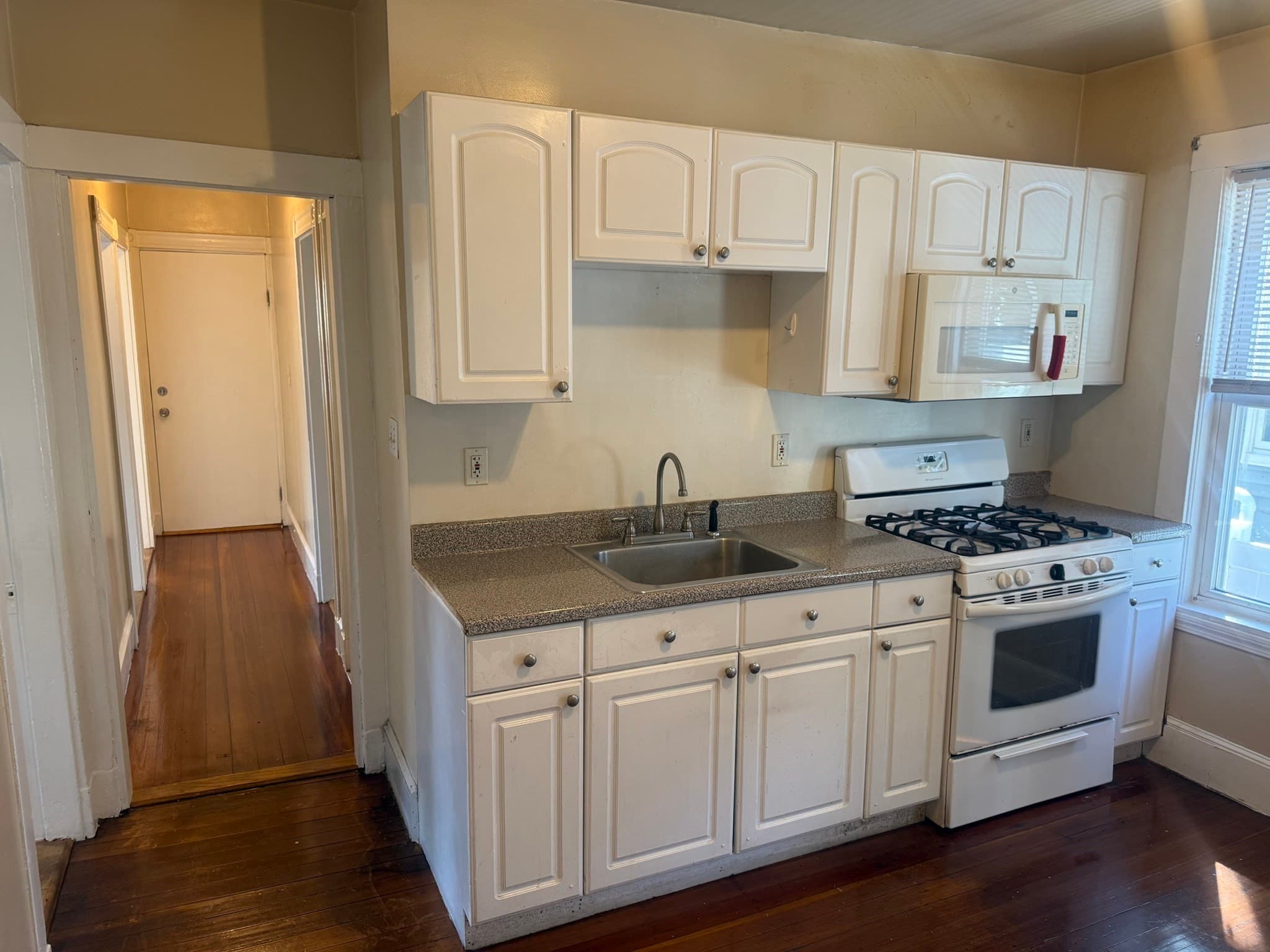 3 Family at 29 Torrey St, Boston MA 02124, Boston, photo 6 of 31