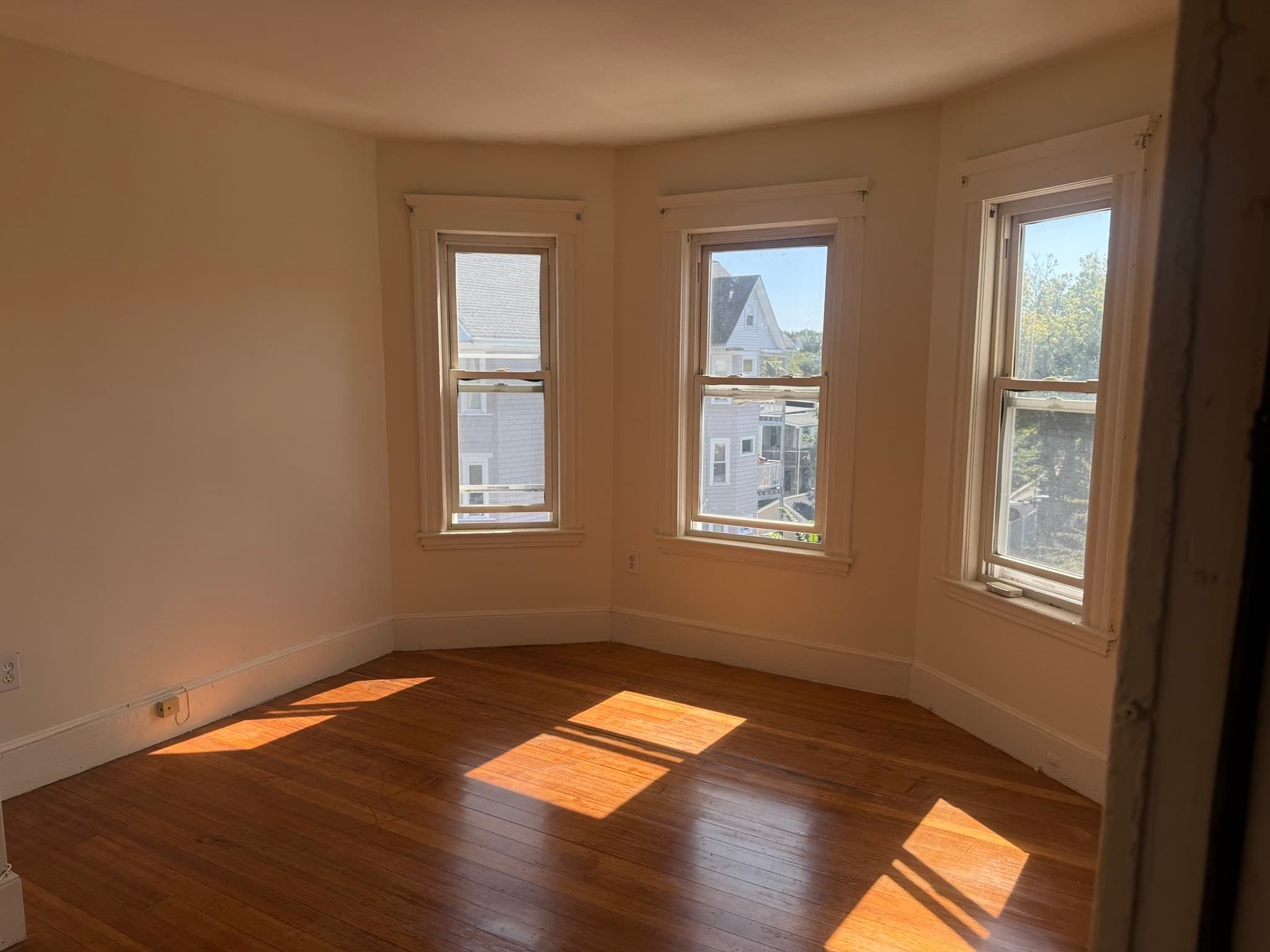 3 Family at 29 Torrey St, Boston MA 02124, Boston, photo 28 of 31