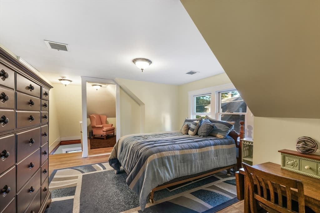 Single Family Residence at 58-60 Washington Street, Fairhaven MA 02719, photo 18 of 25