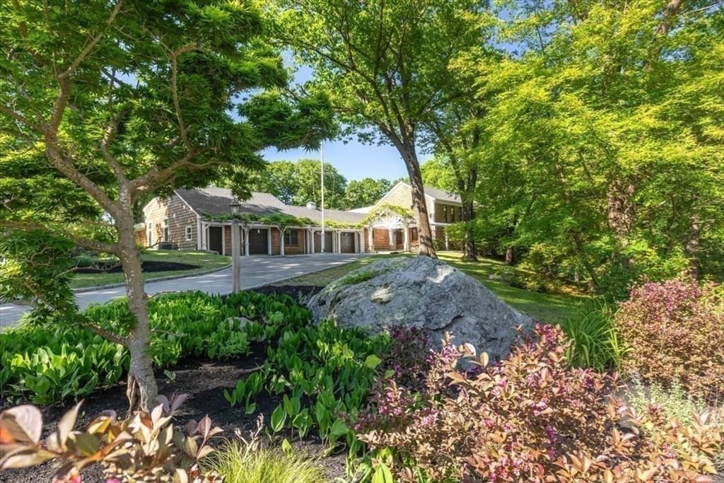 Single Family Residence at 8 Evergreen Lane, Hingham MA 02043, photo 33 of 37