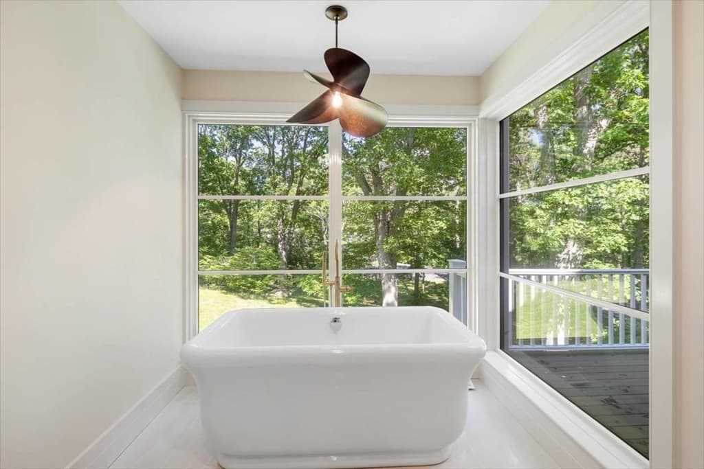 Single Family Residence at 8 Evergreen Lane, Hingham MA 02043, photo 19 of 37