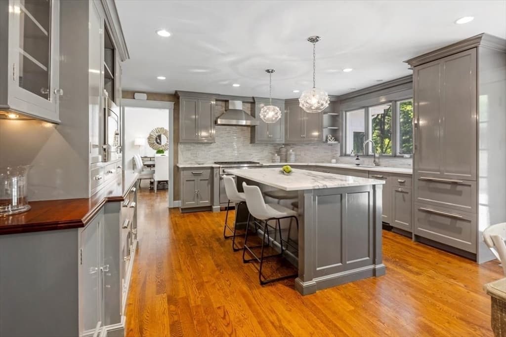 Single Family Residence at 8 Evergreen Lane, Hingham MA 02043, photo 8 of 37