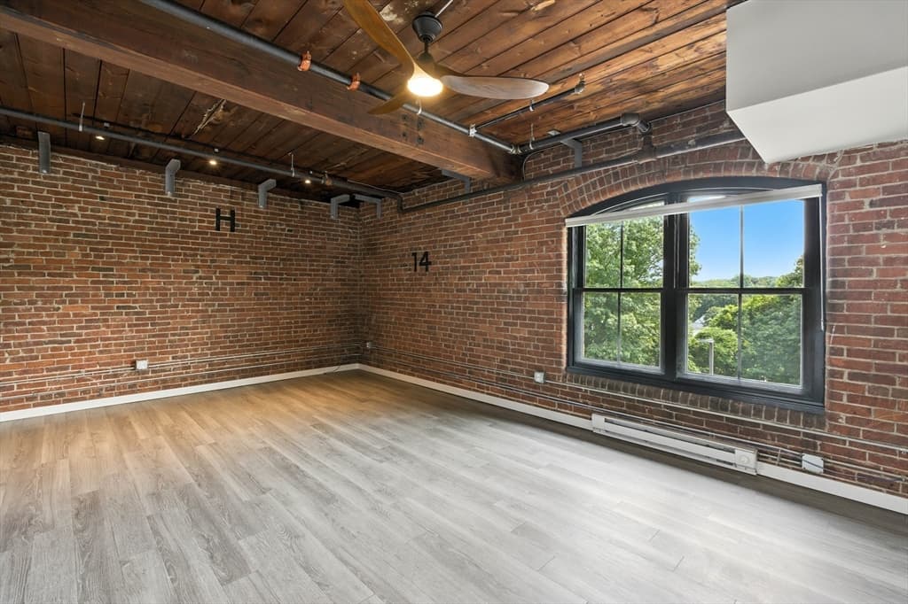 Condominium at 55 Sterling St # 306, Clinton MA 01510, photo 9 of 32