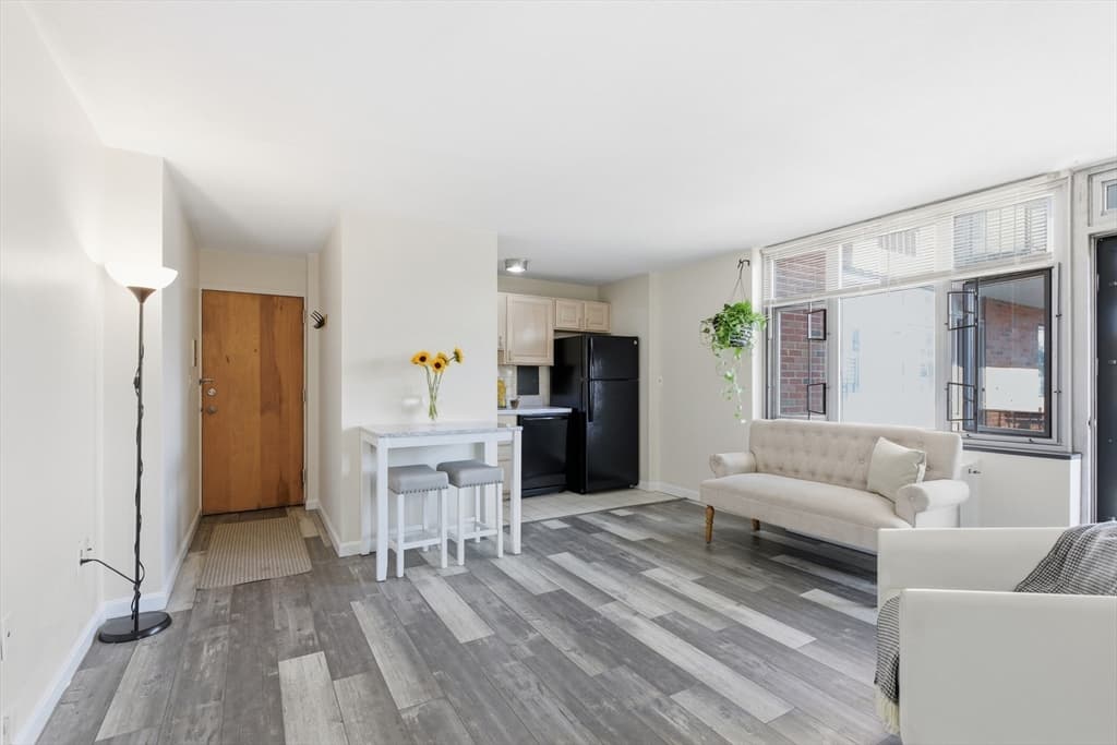 125 Trapelo Road # 21, Belmont MA 02478