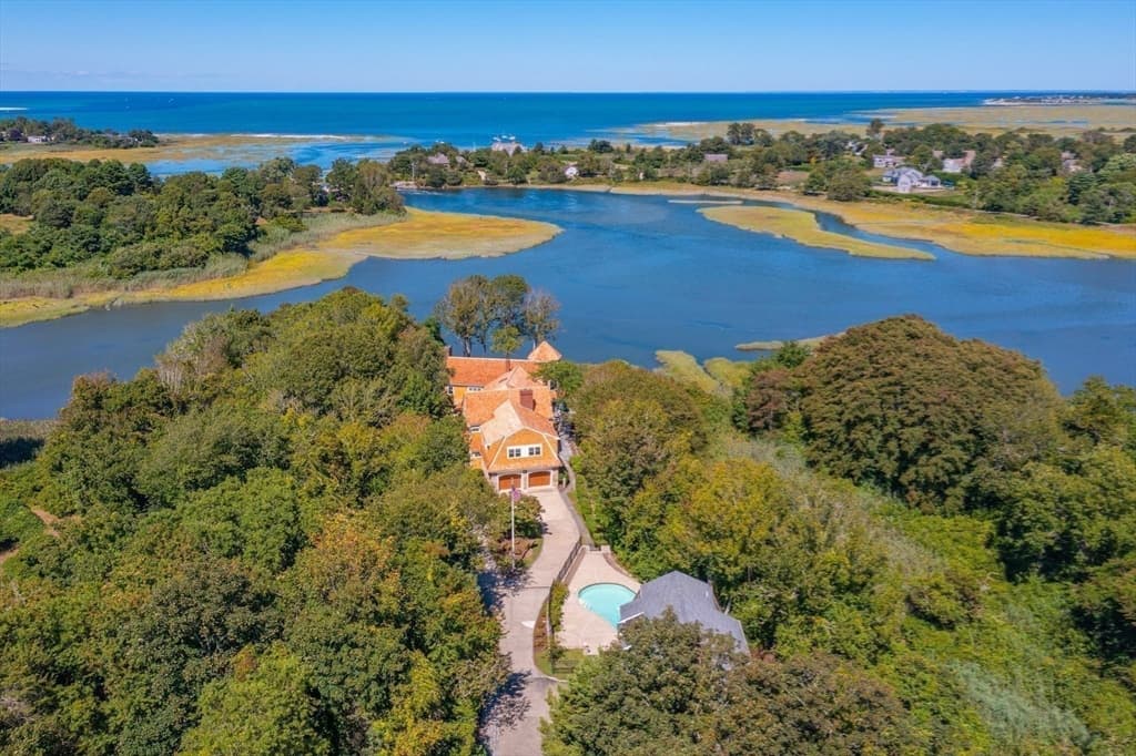 4390 Main, Barnstable MA 02637 photo 2