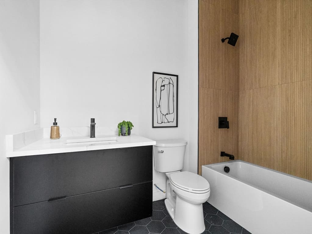 Condominium at 22 High Street, Boston MA 02122, Boston, photo 13 of 16