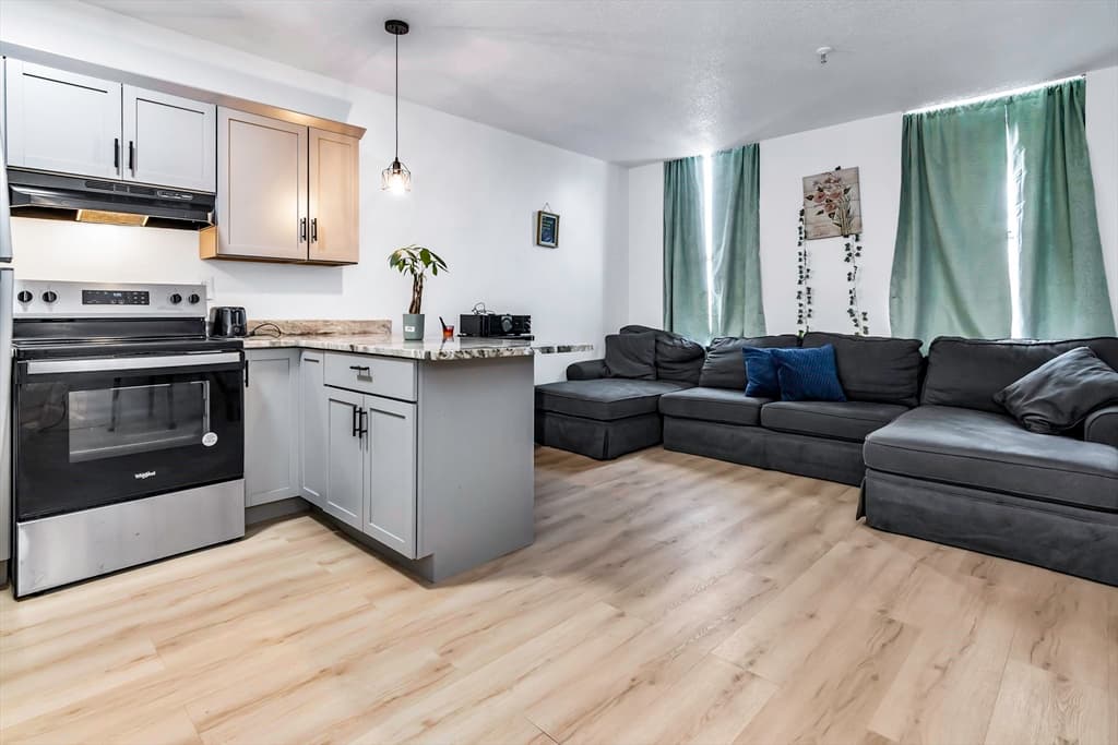 Condominium at 46 Amesbury St # 2B, Lawrence MA 01840, Lawrence, photo 5 of 18