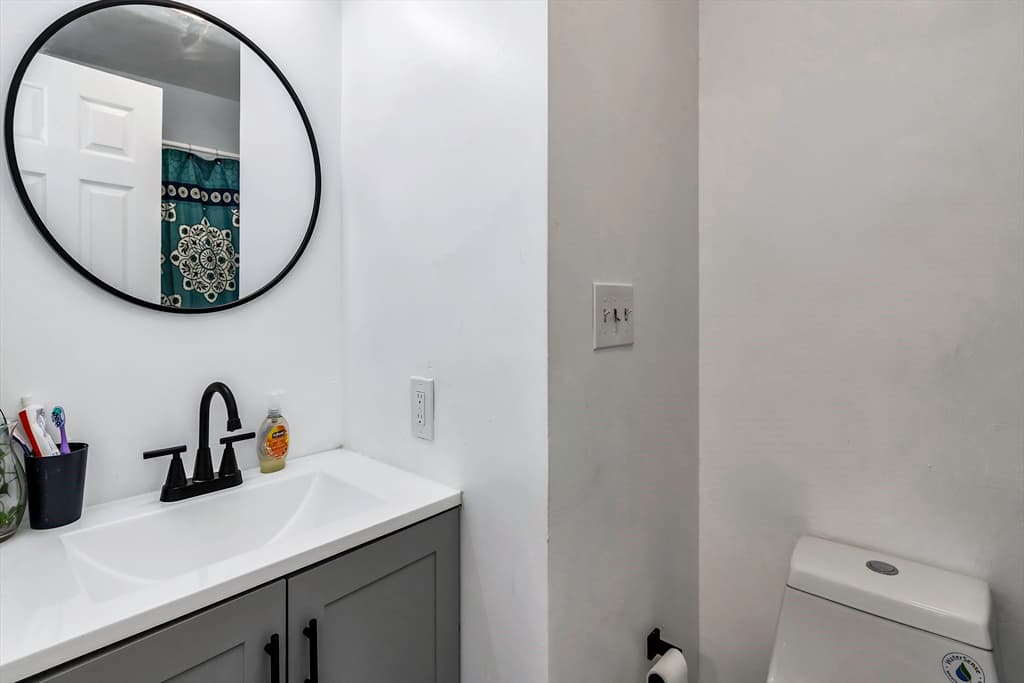 Condominium at 46 Amesbury St # 2B, Lawrence MA 01840, Lawrence, photo 10 of 18