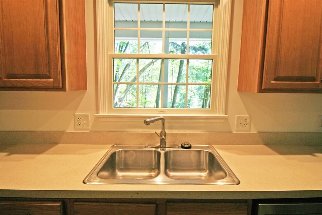 36 Torrey, Easthampton MA 01027 photo 5