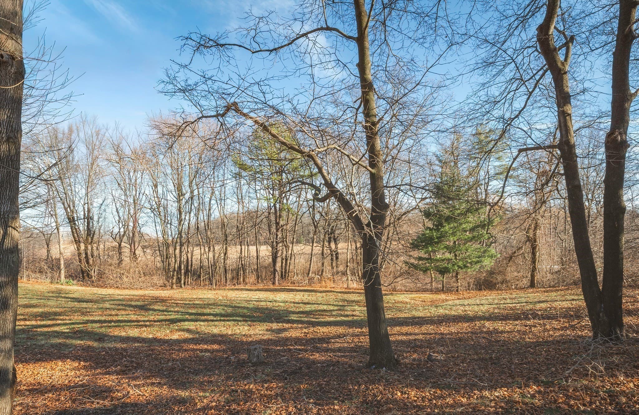 Residential at 23 Jeffreys Neck Rd, Ipswich MA 01938, photo 11 of 12