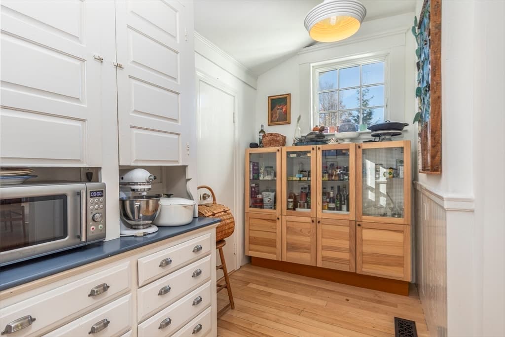 Single Family Residence at 4 Ballast Lane, Marblehead MA 01945, Marblehead, photo 15 of 42