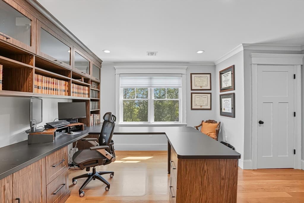Single Family Residence at 2 Whisper Way, Hopkinton MA 01748, photo 23 of 40