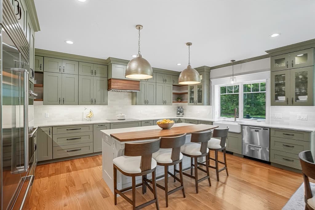 Single Family Residence at 2 Whisper Way, Hopkinton MA 01748, photo 6 of 40