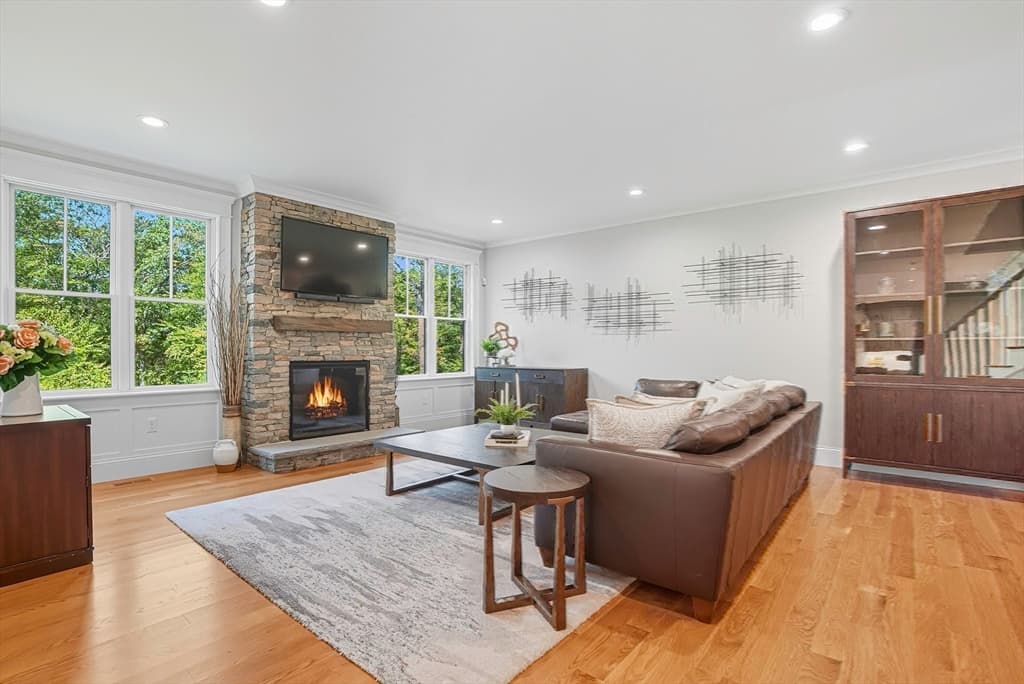 Single Family Residence at 2 Whisper Way, Hopkinton MA 01748, photo 15 of 40