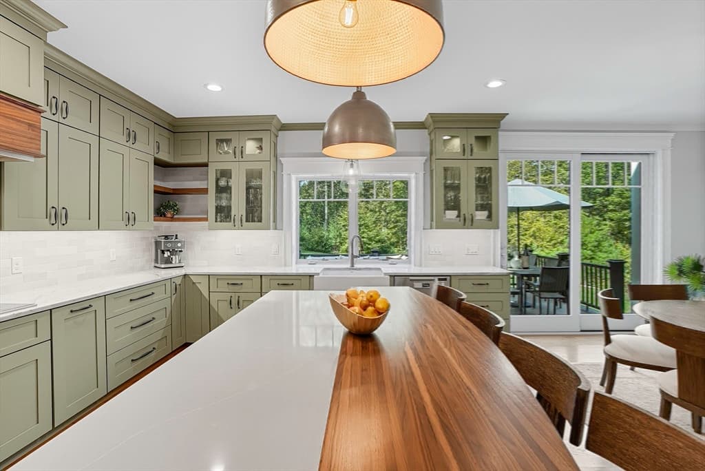 Single Family Residence at 2 Whisper Way, Hopkinton MA 01748, photo 8 of 40
