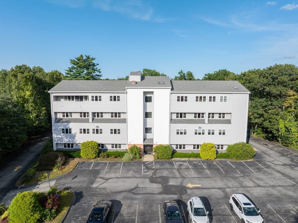 1538 Turnpike St # 4, North Andover MA 01845