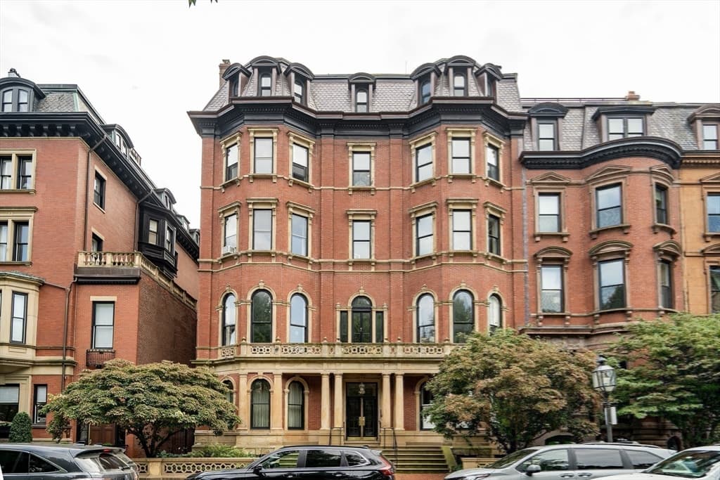 Condominium at 40 Commonwealth Ave # A, Boston MA 02116, photo 2 of 16