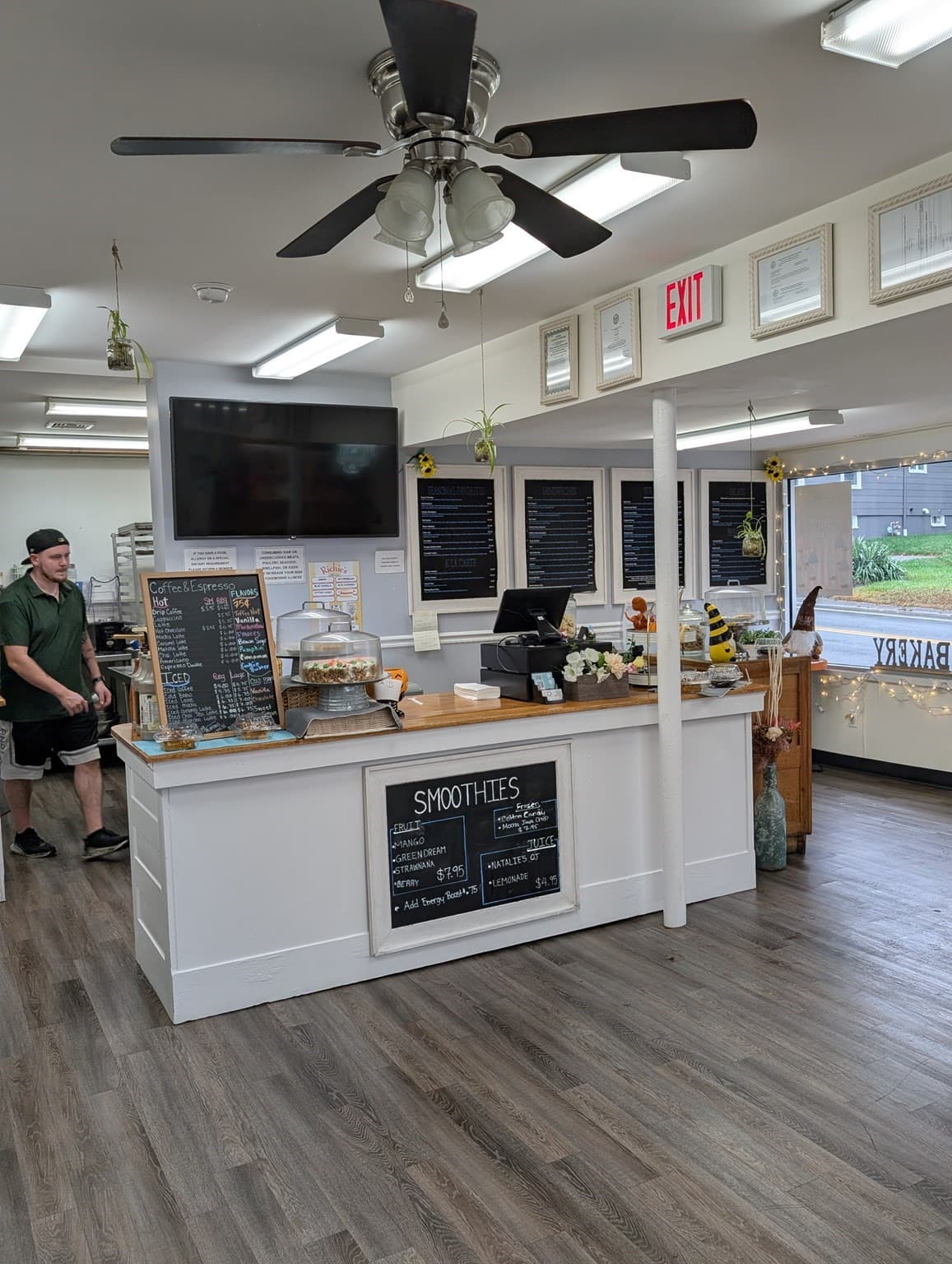 Commercial Sale at 57 East Street, Ipswich MA 01938, photo 10 of 28