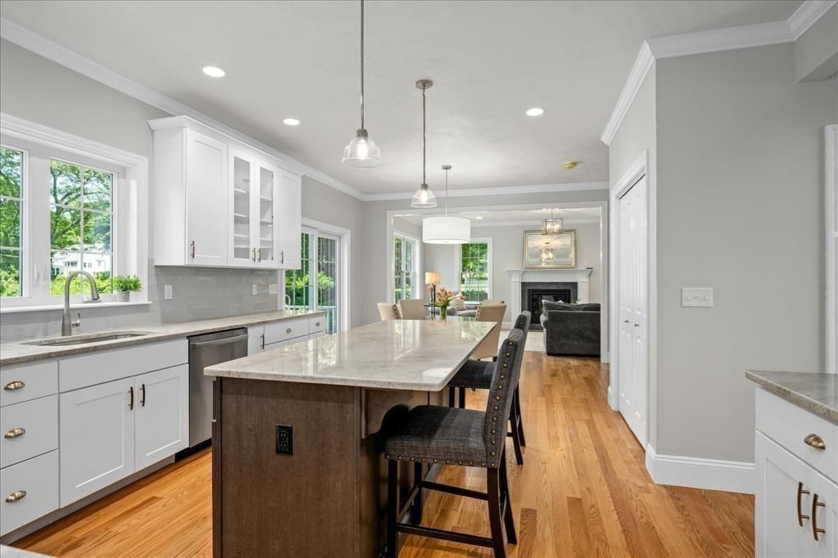 Single Family Residence at 60 Saundersdale Road, Charlton MA 01507, photo 7 of 34