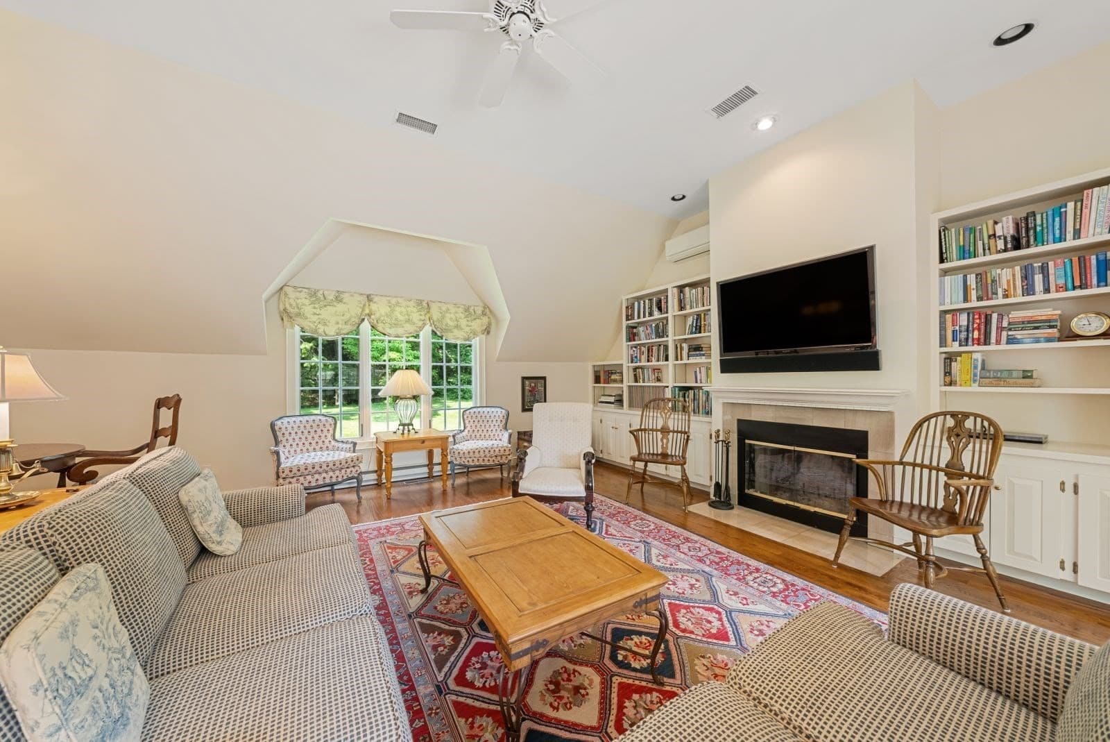 Single Family Residence at 18 Phillips Pond Rd # 18, Natick MA 01760, Natick, photo 10 of 37