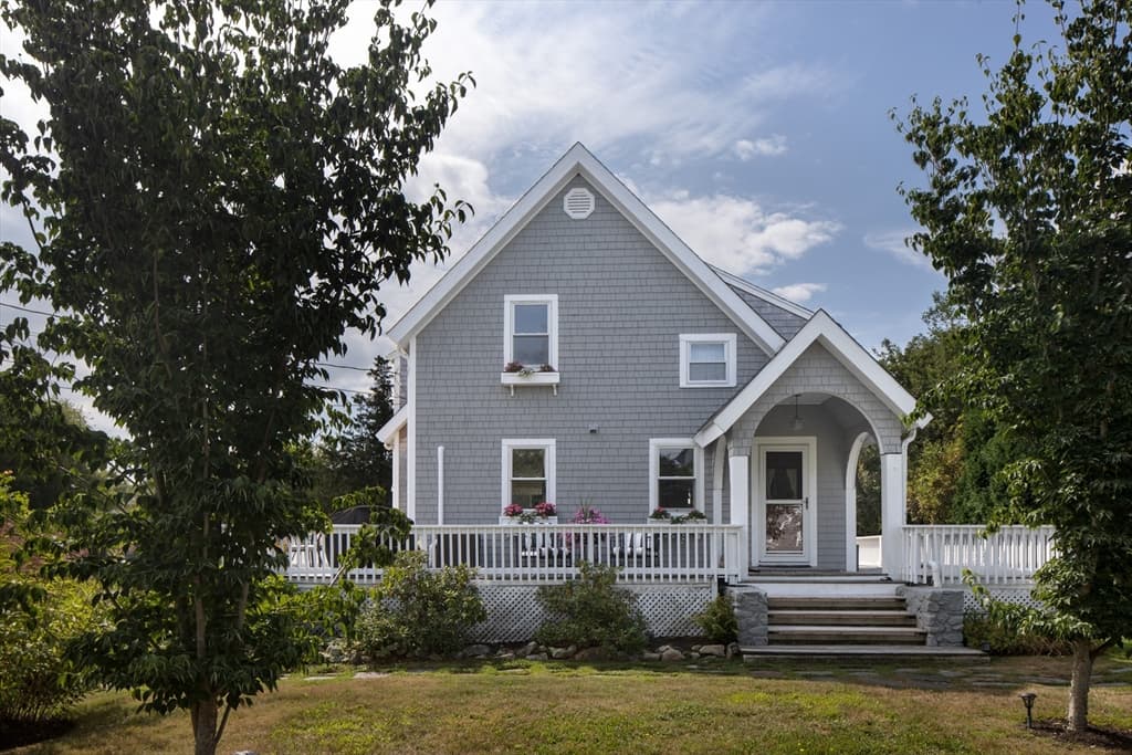 Single Family Residence at 4 Blackhall Ct, Marion MA 02738, Marion, photo 6 of 42