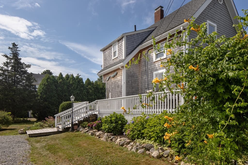 Single Family Residence at 4 Blackhall Ct, Marion MA 02738, Marion, photo 33 of 42