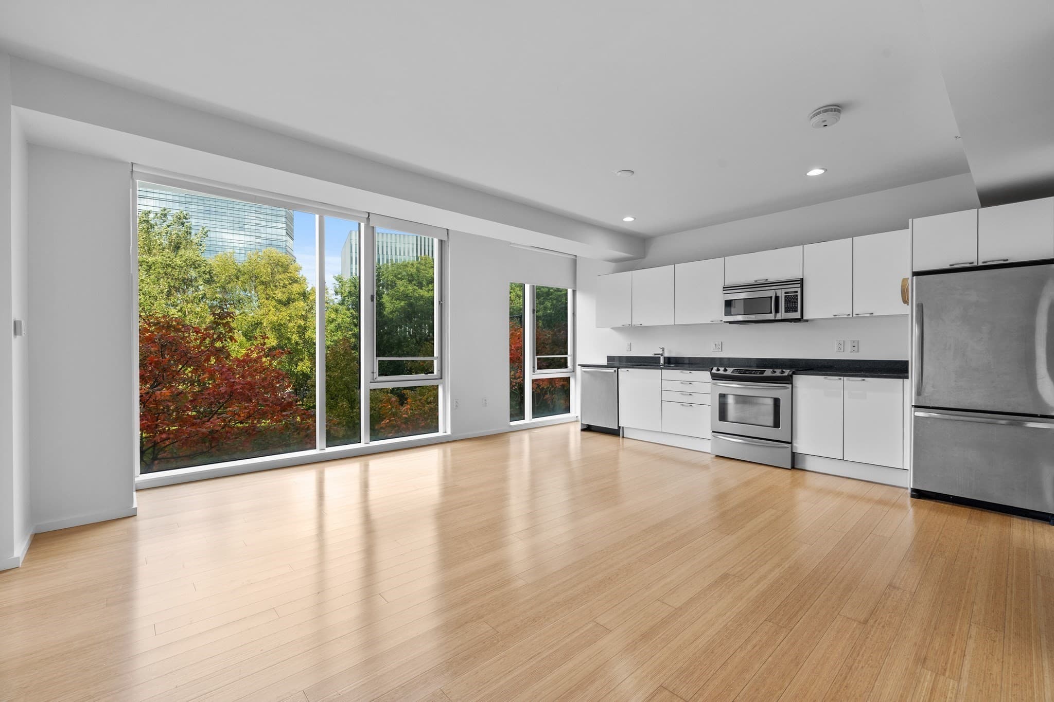 Condominium at 2 Earhart St # 321, Cambridge MA 02141, Cambridge, photo 2 of 14