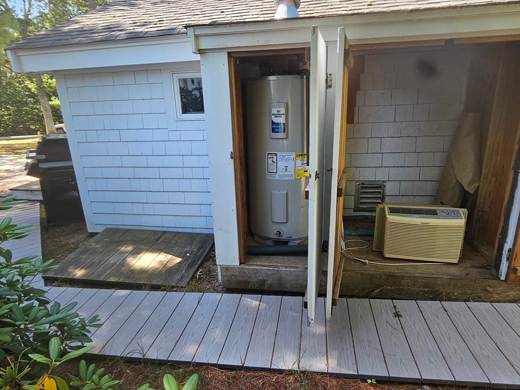 Single Family Residence at 1937 State Hwy Rte 6 # 8, Wellfleet MA 02667, Wellfleet, photo 17 of 17