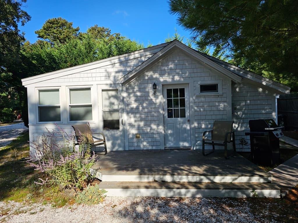 1937 State Hwy Rte 6 # 8, Wellfleet MA 02667