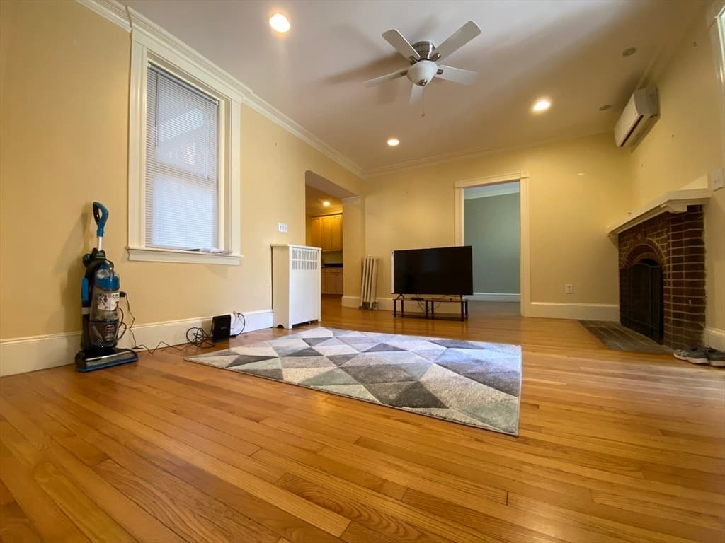 Condominium at 129 Chiswick Rd # 6, Boston MA 02135, photo 4 of 12