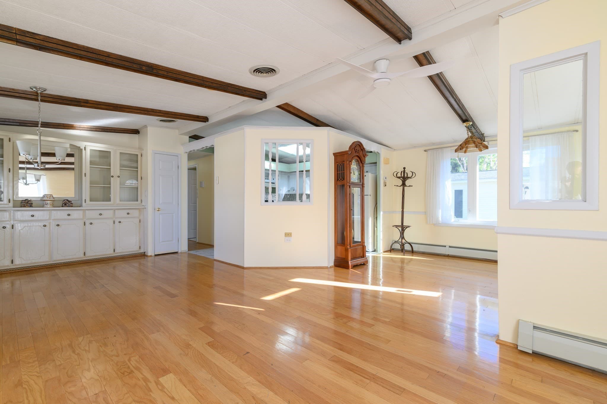 Mobile Home at 1 Canterbury Lane, Rockland MA 02370, photo 2 of 20