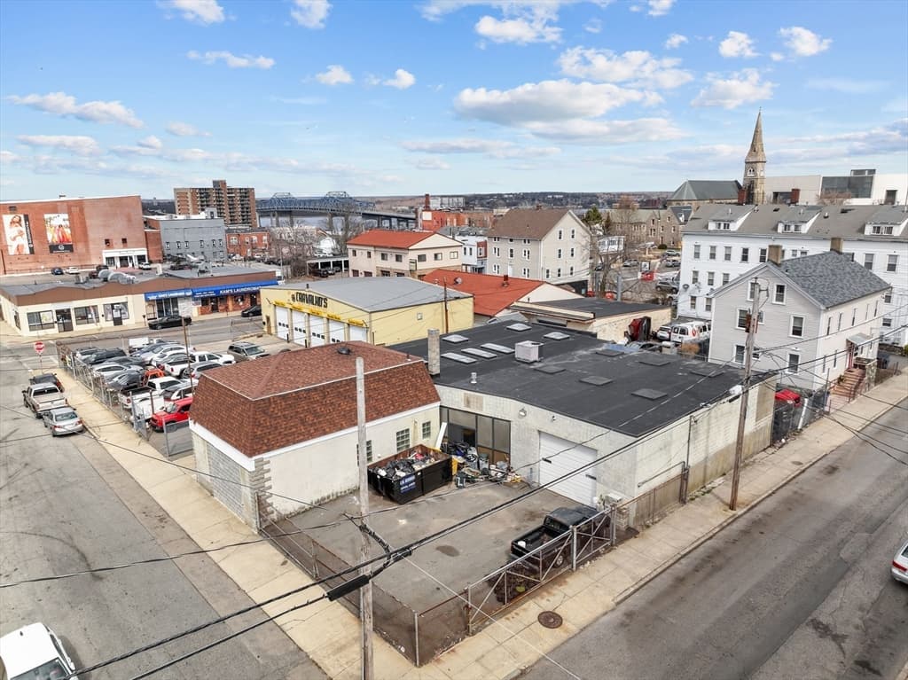 138 Morgan St, Fall River MA 02721