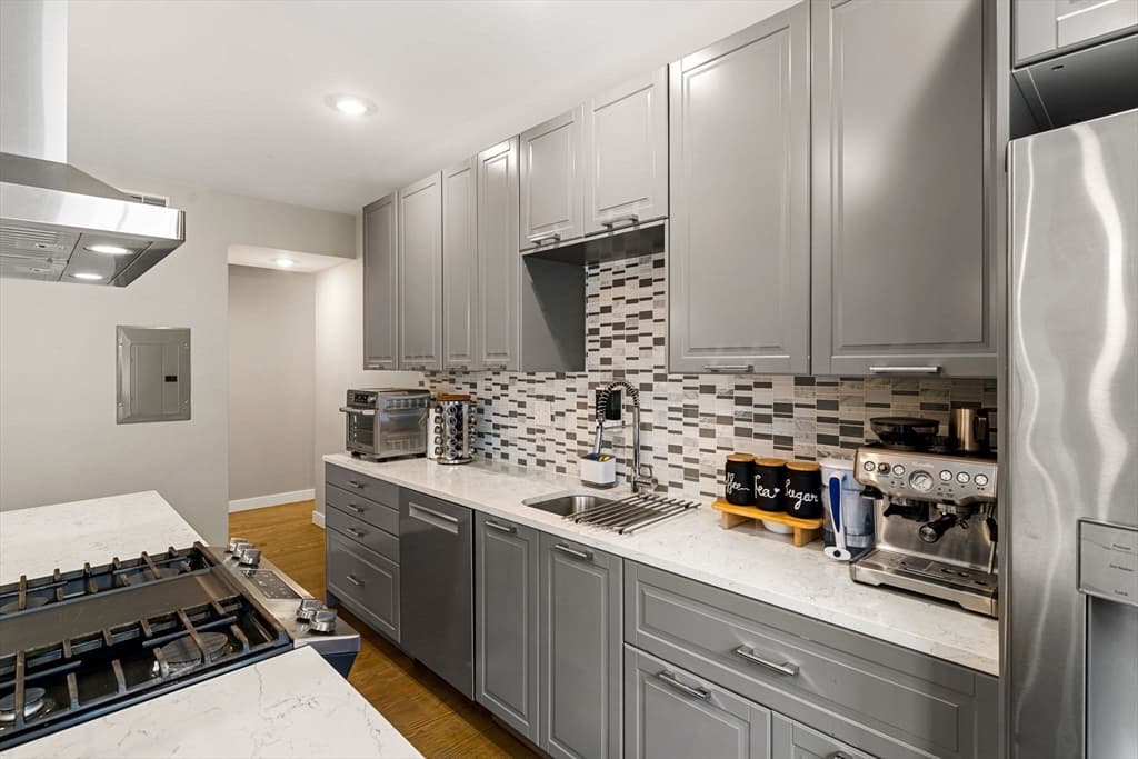 Condominium at 47 Sargent St # 3, Boston MA 02125, Boston, photo 9 of 42
