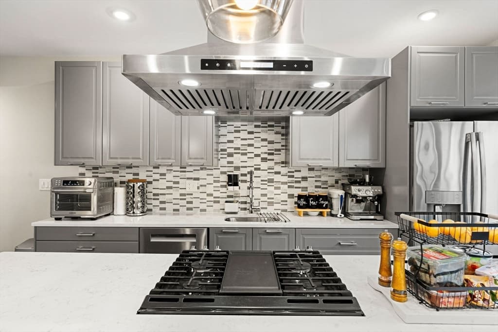 Condominium at 47 Sargent St # 3, Boston MA 02125, Boston, photo 10 of 42