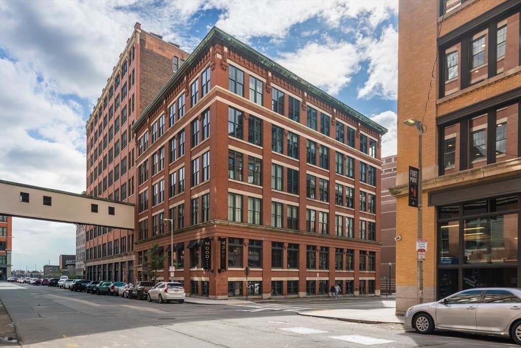 49 Melcher St # 502, Boston MA 02210 photo 27