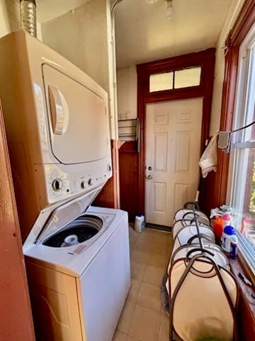 301-303 Linden St, Holyoke MA 01040 photo 16