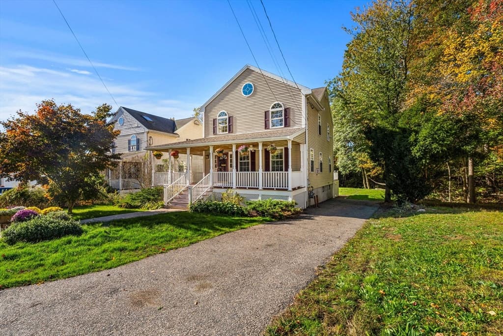 Single Family Residence at 50 Heron St, Boston MA 02132, Boston, photo 3 of 39