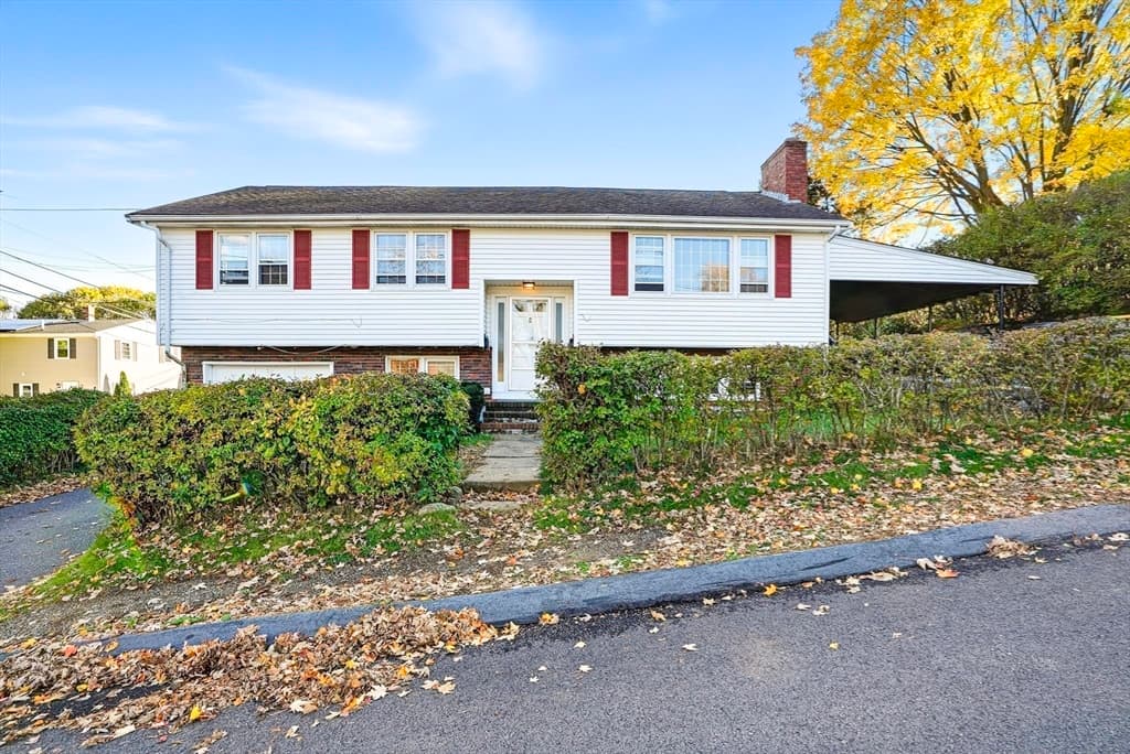 45 Daytona Ave, Framingham MA 01702