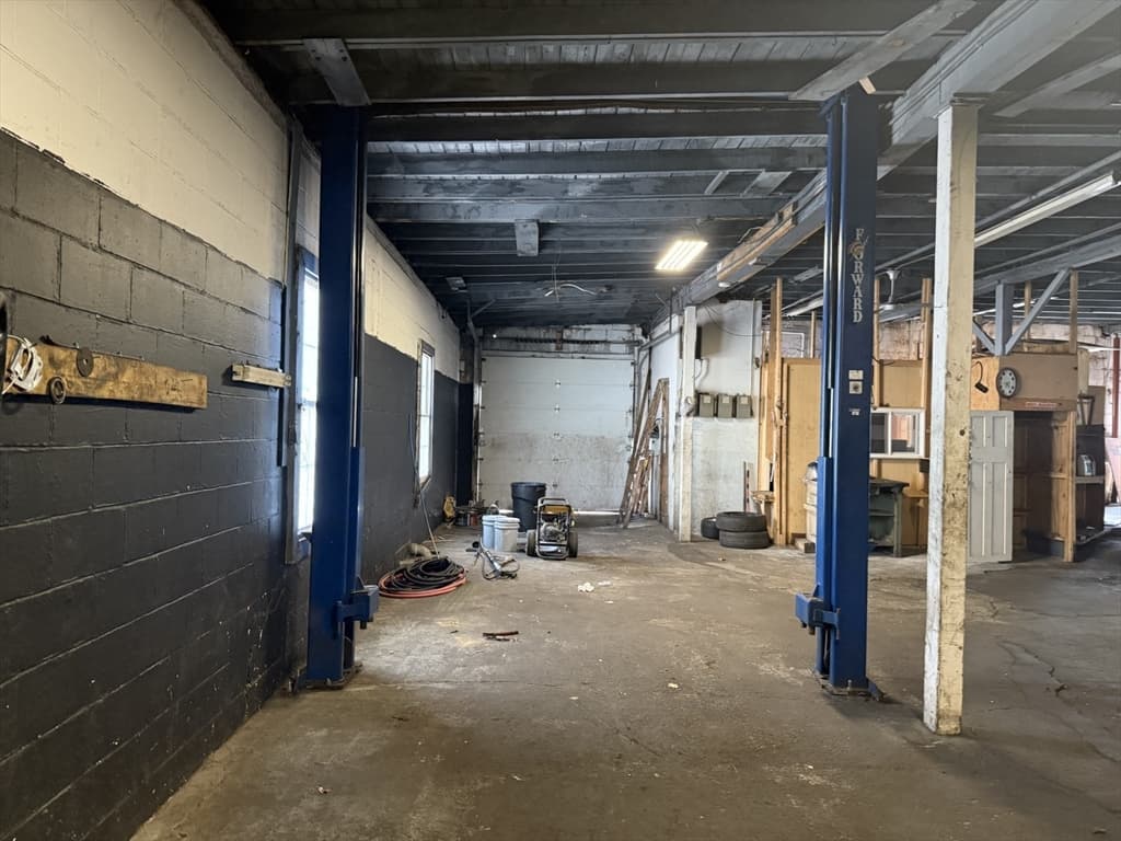 31 Scott St, New Bedford MA 02744 photo 7