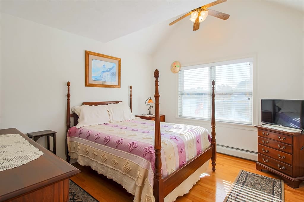Single Family Residence at 26 Cedar Lake Dr, Sturbridge MA 01566, Sturbridge, photo 17 of 37