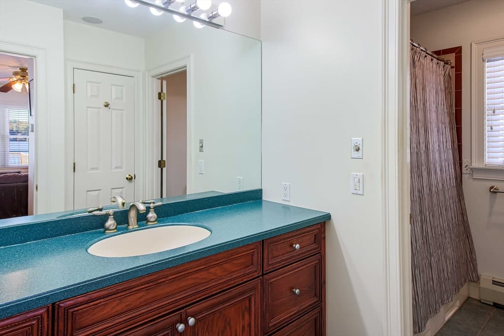 Single Family Residence at 26 Cedar Lake Dr, Sturbridge MA 01566, Sturbridge, photo 20 of 37